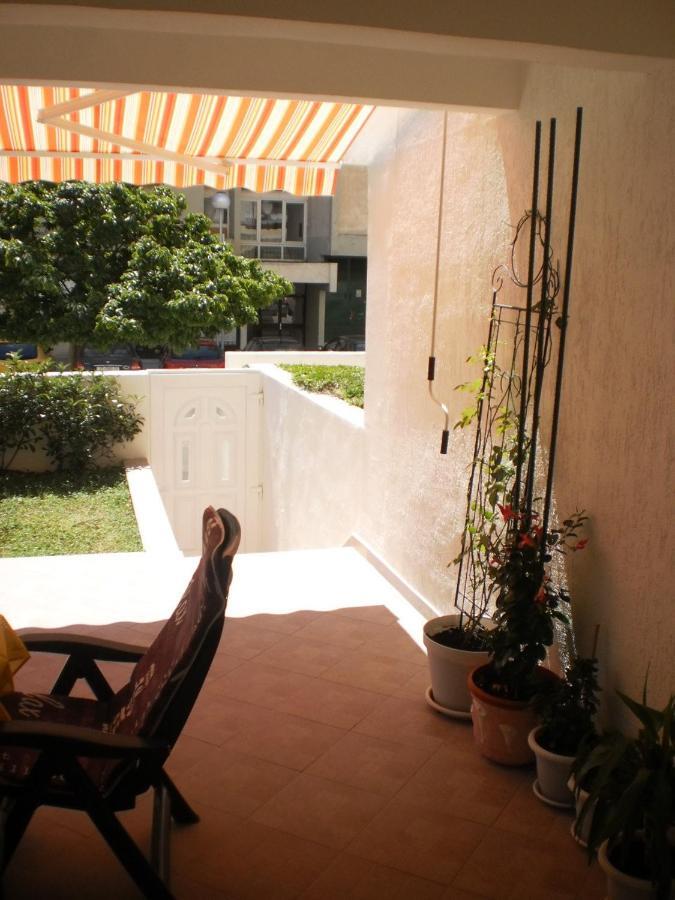 Apartment Lana Omiš Buitenkant foto