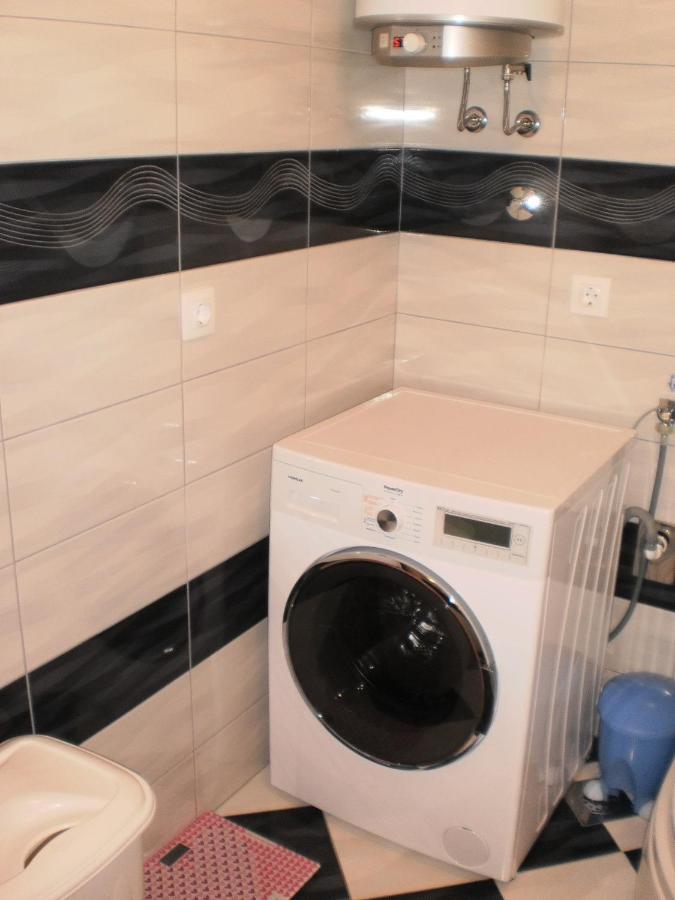 Apartment Lana Omiš Buitenkant foto